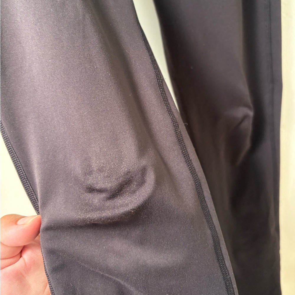 Vuori Pace High Rise Legging Size Medium - Picture 8 of 11